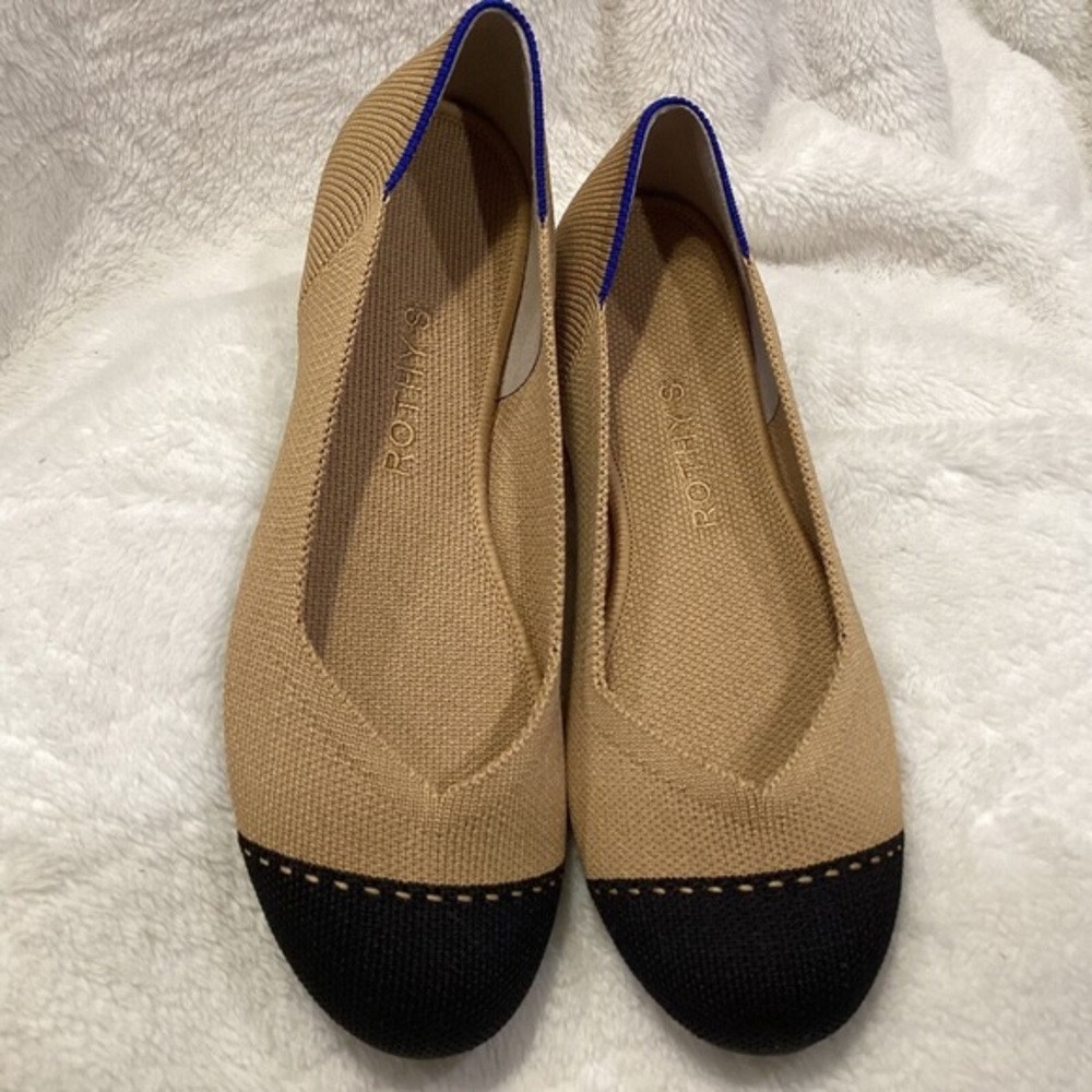 Rothy’s The square camel flat